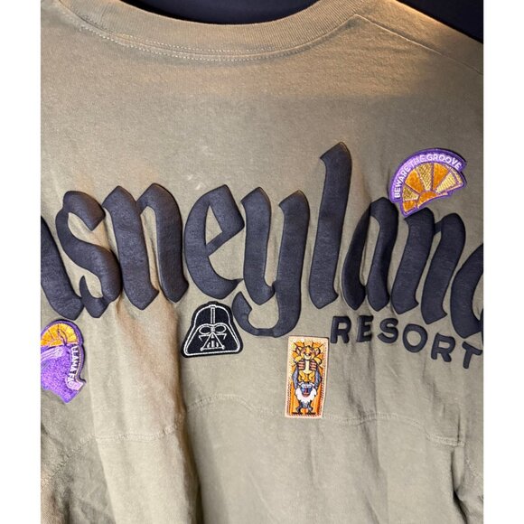 Disney Spirit Jersey Green Disneyland Resort Long Sleeve Mens L w/ Patches - Picture 4 of 7